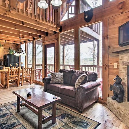 Sevierville Sanctuary Hot Tub, Pool Table And Deck! Eksteriør billede
