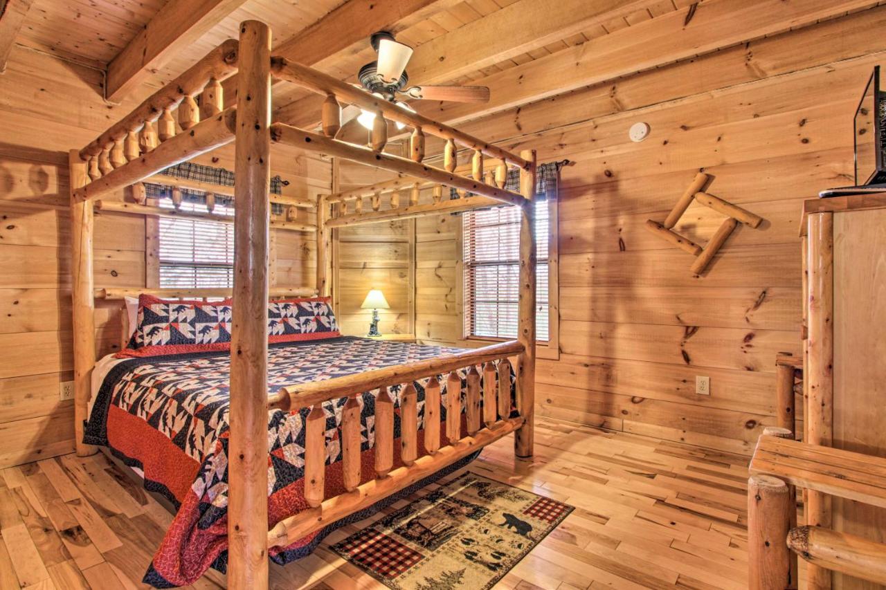 Sevierville Sanctuary Hot Tub, Pool Table And Deck! Eksteriør billede